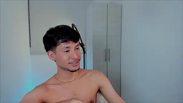 Snapshot of dimitri_targaryen chatting on 14, 12, 2024 dimitri targaryen online show from 14, 12, 2024