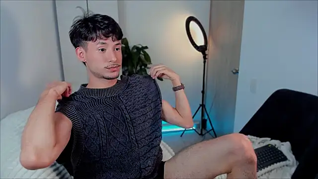 Snapshot of dimitri_targaryen chatting on 28, 12, 2024 dimitri targaryen online show from 28, 12, 2024