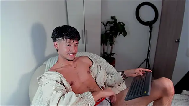 Snapshot of dimitri_targaryen chatting on 6, 1, 2025 dimitri targaryen online show from 6, 1, 2025