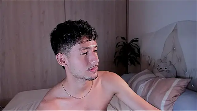 Snapshot of dimitri_targaryen chatting on 12, 9, 2025 dimitri targaryen online show from 12, 9, 2025