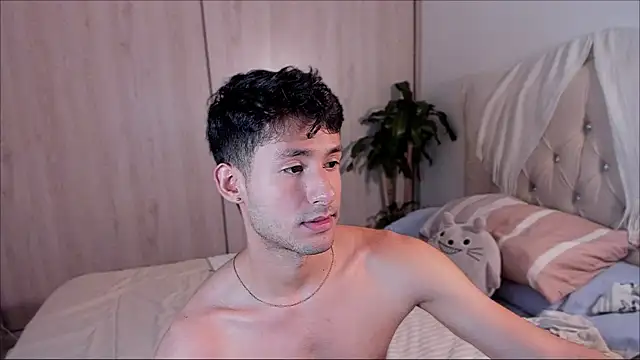 Snapshot of dimitri_targaryen chatting on 18, 9, 2025 dimitri targaryen online show from 18, 9, 2025