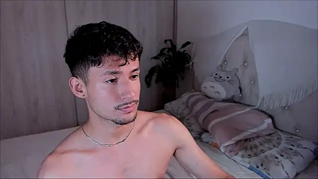 Snapshot of dimitri_targaryen chatting on 1, 10, 2025 dimitri targaryen online show from 1, 10, 2025