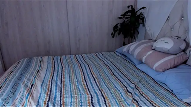 Snapshot of dimitri_targaryen chatting on 8, 10, 2025 dimitri targaryen online show from 8, 10, 2025