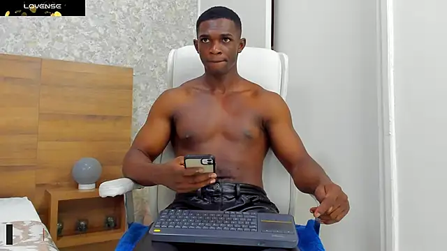 nicolaskan online show from 7, 12, 2024