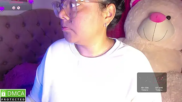 Snapshot of KittyHot20 chatting on 8, 11, 2025 KittyHot20 online show from 8, 11, 2025