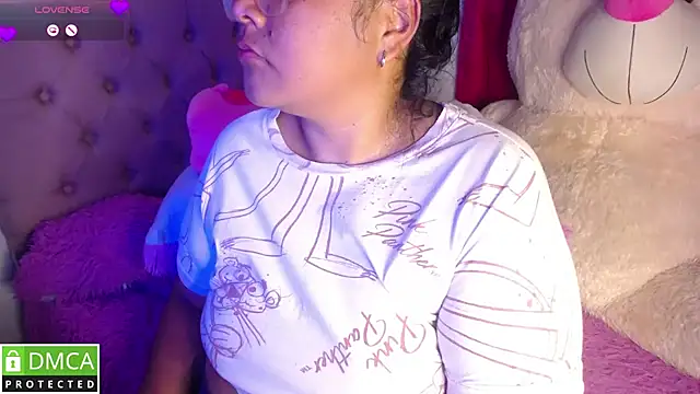 Snapshot of KittyHot20 chatting on 17, 11, 2025 KittyHot20 online show from 17, 11, 2025