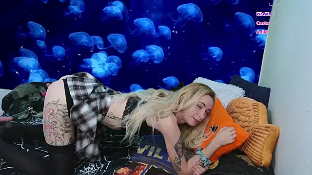 Snapshot of PrincessEmilia chatting on 30, 9, 2025 PrincessEmilia online show from 30, 9, 2025