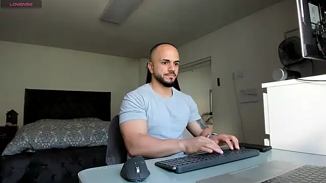 supermanboy94 online show from 16, 4, 2026