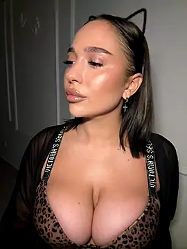 CardiSweetBaby online show from 23, 9, 2025