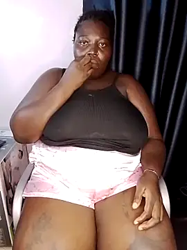 Snapshot of African_Bigass chatting on 9, 4, 2026 African Bigass online show from 9, 4, 2026