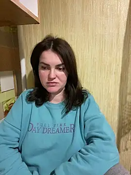 Karolina llove online show from 8, 2, 2025