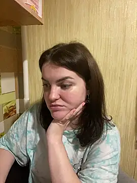 Karolina llove online show from 15, 2, 2025