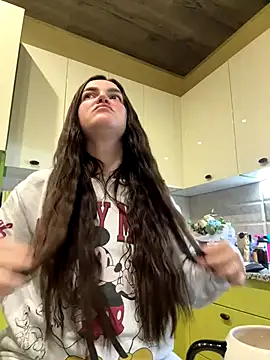 Karolina llove online show from 19, 10, 2025