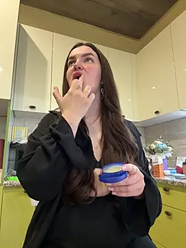 Karolina llove online show from 25, 10, 2025