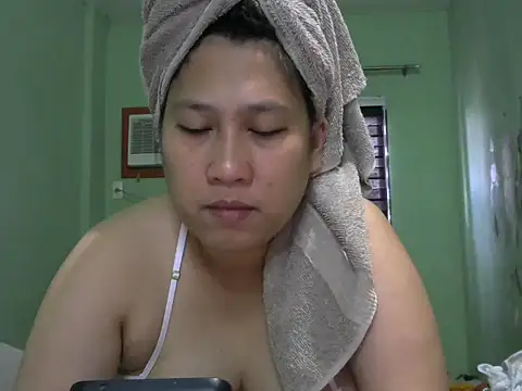 sweetsexysmile online show from 3, 12, 2025