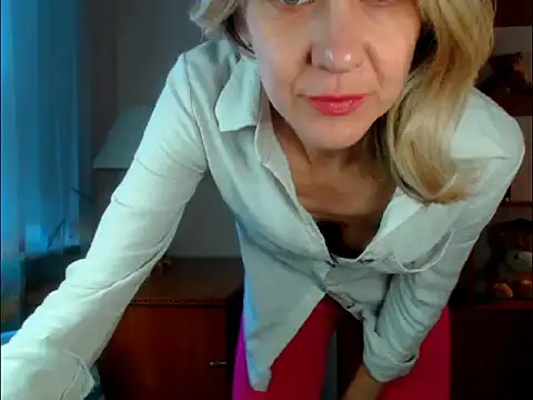 Snapshot of Tanya6547 chatting on 13, 11, 2025 Tanya6547 online show from 13, 11, 2025