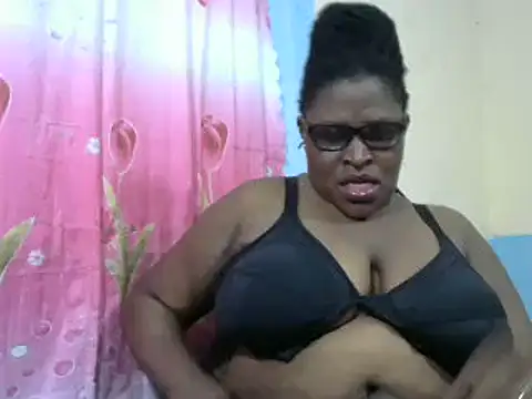 Snapshot of sexy_bigboobss chatting on 8, 3, 2025 sexy bigboobss online show from 8, 3, 2025