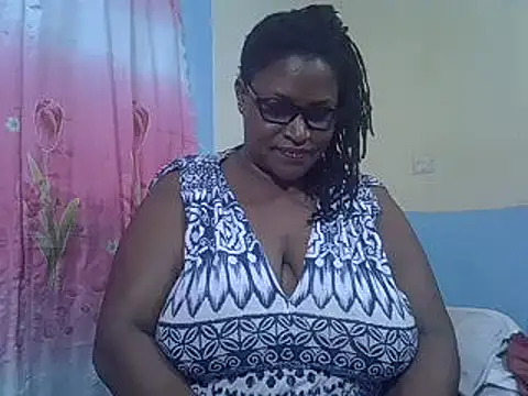 Snapshot of sexy_bigboobss chatting on 18, 3, 2025 sexy bigboobss online show from 18, 3, 2025