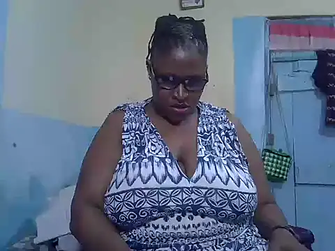 Snapshot of sexy_bigboobss chatting on 7, 10, 2025 sexy bigboobss online show from 7, 10, 2025