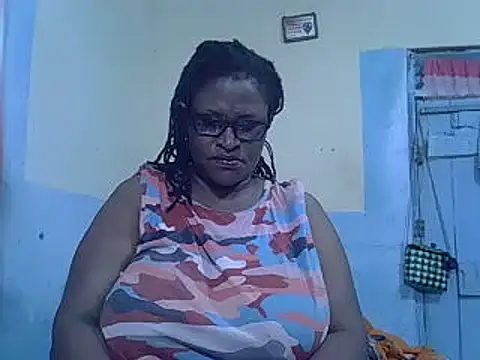 Snapshot of sexy_bigboobss chatting on 6, 11, 2025 sexy bigboobss online show from 6, 11, 2025