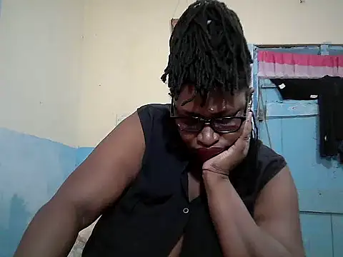 Snapshot of sexy_bigboobss chatting on 2, 12, 2025 sexy bigboobss online show from 2, 12, 2025