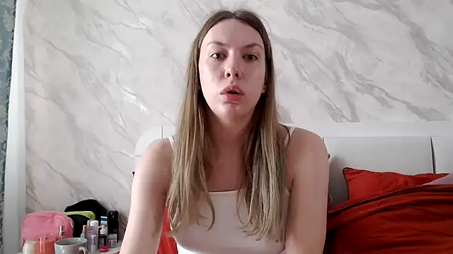 Snapshot of Scarlettford chatting on 13, 6, 2026 Scarlettford online show from 13, 6, 2026