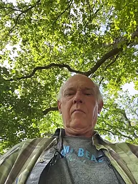 Snapshot of martxxxxx chatting on 21, 5, 2026 martxxxxx online show from 21, 5, 2026