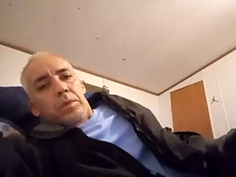 Snapshot of Xoc8_ chatting on 7, 3, 2025 Xoc8 online show from 7, 3, 2025