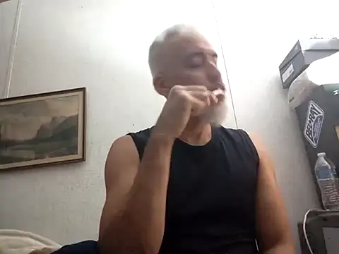 Snapshot of Xoc8_ chatting on 6, 10, 2025 Xoc8 online show from 6, 10, 2025