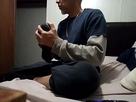 Snapshot of Xoc8_ chatting on 3, 11, 2025 Xoc8 online show from 3, 11, 2025