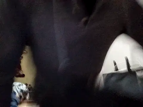 Snapshot of Xoc8_ chatting on 15, 11, 2025 Xoc8 online show from 15, 11, 2025