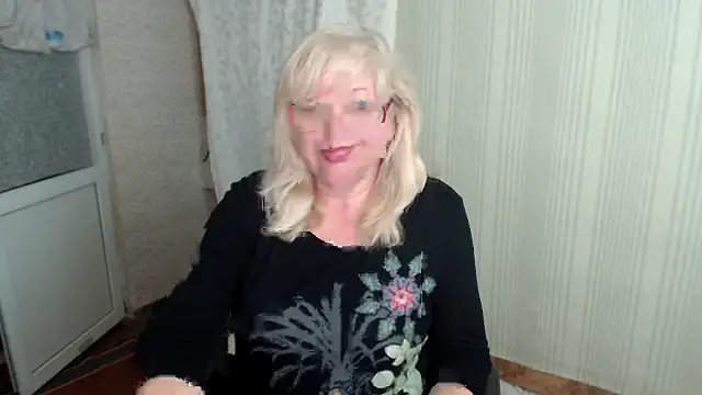 EvelynLoveShy online show from 16, 9, 2025