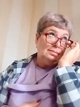 Lee Nell online show from 15, 9, 2025