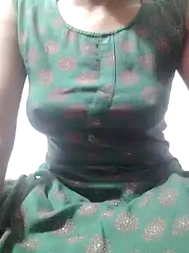 Snapshot of rituporna2004 chatting on 15, 1, 2025 rituporna2004 online show from 15, 1, 2025