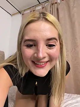 Maia Collins online show from 4, 6, 2026