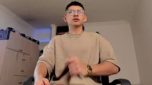 a lejandro 0 8 online show from 21, 1, 2025