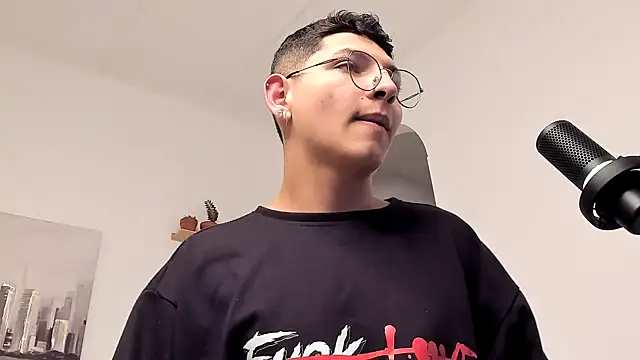 a lejandro 0 8 online show from 7, 3, 2025