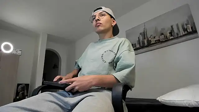 a lejandro 0 8 online show from 11, 3, 2025