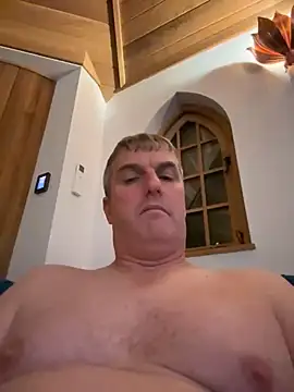 Fatbigtitsmarc online show from 9, 11, 2025