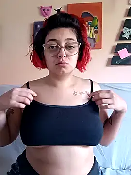 Snapshot of ConeNella chatting on 9, 12, 2024 ConeNella online show from 9, 12, 2024