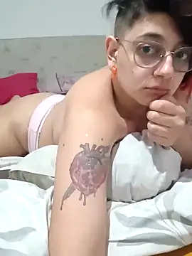 Snapshot of ConeNella chatting on 2, 1, 2025 ConeNella online show from 2, 1, 2025