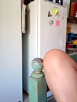 Snapshot of ConeNella chatting on 3, 1, 2025 ConeNella online show from 3, 1, 2025