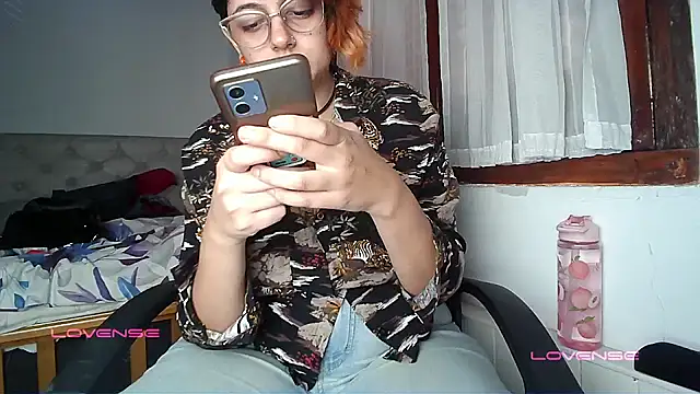 Snapshot of ConeNella chatting on 14, 3, 2025 ConeNella online show from 14, 3, 2025