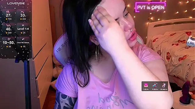 Snapshot of og_maddison chatting on 13, 12, 2024 og maddison online show from 13, 12, 2024