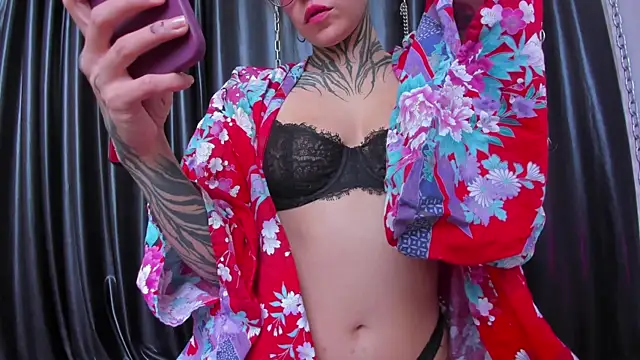 K Intraven0us online show from 10, 6, 2026