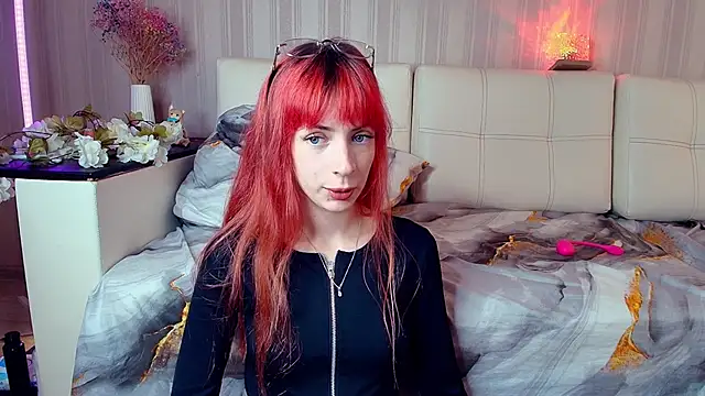 Snapshot of Meowroslava chatting on 7, 10, 2025 Meowroslava online show from 7, 10, 2025