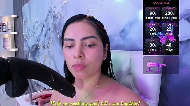 Snapshot of evelinn_belen chatting on 5, 7, 2026 evelinn belen online show from 5, 7, 2026