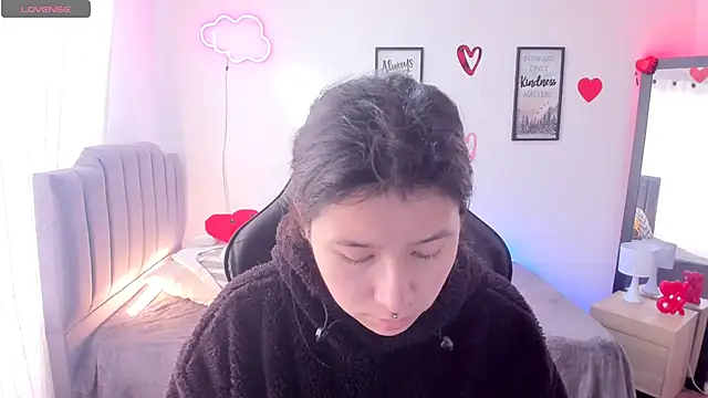 Snapshot of Amy_joones chatting on 24, 2, 2025 Amy joones online show from 24, 2, 2025