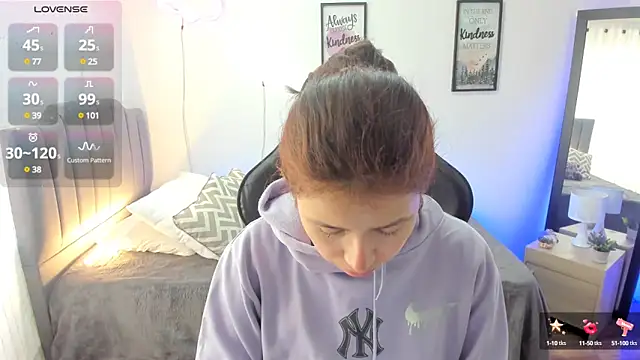 Snapshot of Amy_joones chatting on 3, 3, 2025 Amy joones online show from 3, 3, 2025