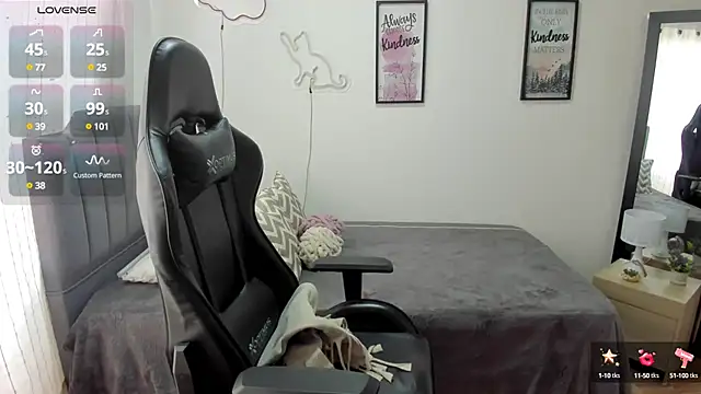 Snapshot of Amy_joones chatting on 7, 3, 2025 Amy joones online show from 7, 3, 2025